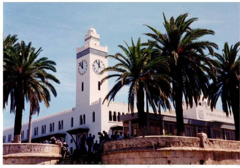 821  1988 LA GARE 1.JPG